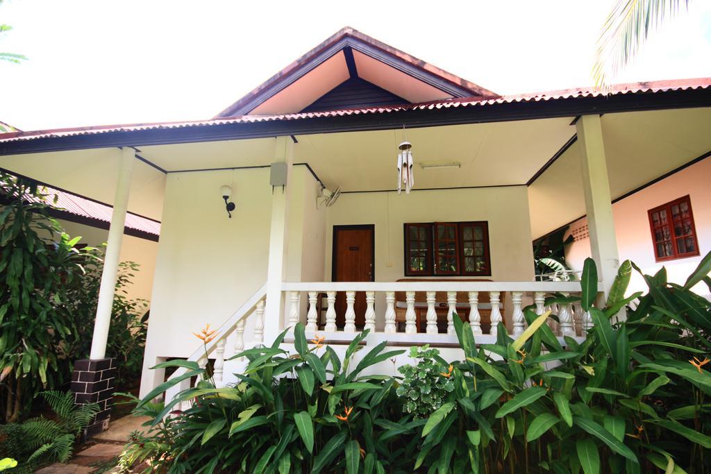 מלון לאמאי ביץ' Fullmoon House Samui חדר תמונה